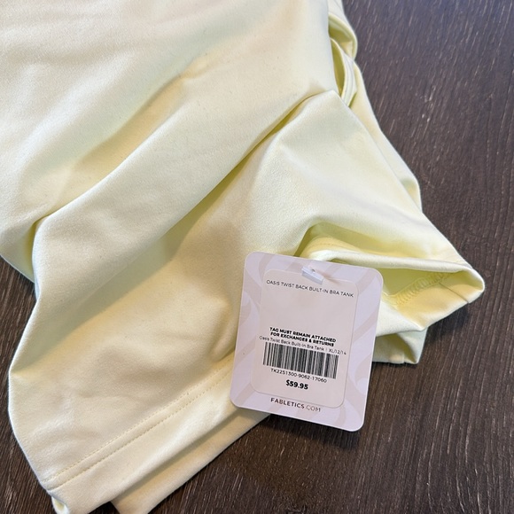 NWT Fabletics Oasis Twist Built In Bra Tank in “buttermilk” size XL - Picture 5 of 5